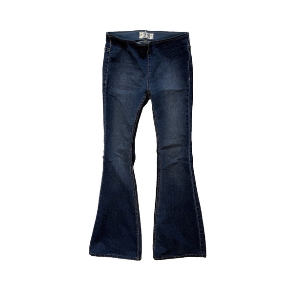 We The Free Size 25 Penny Pull-On Flare Blue Jeans Mid-Rise Bell Bottoms Boho - Picture 2 of 15